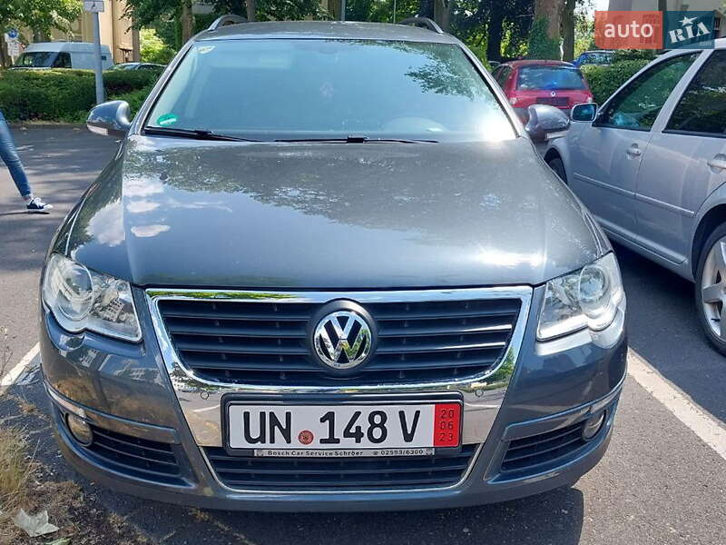 Универсал Volkswagen Passat 2009 в Киеве