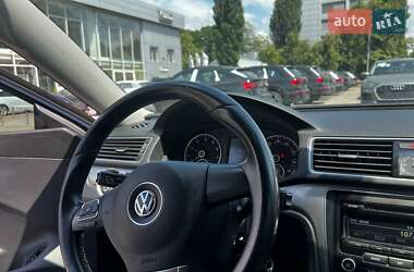 Седан Volkswagen Passat 2014 в Києві