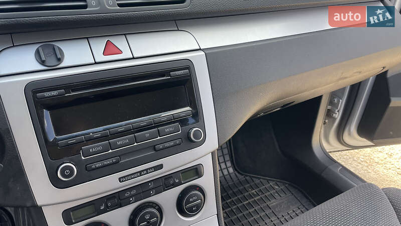 Универсал Volkswagen Passat 2008 в Долине