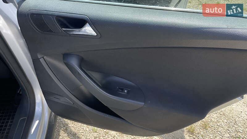 Универсал Volkswagen Passat 2008 в Долине