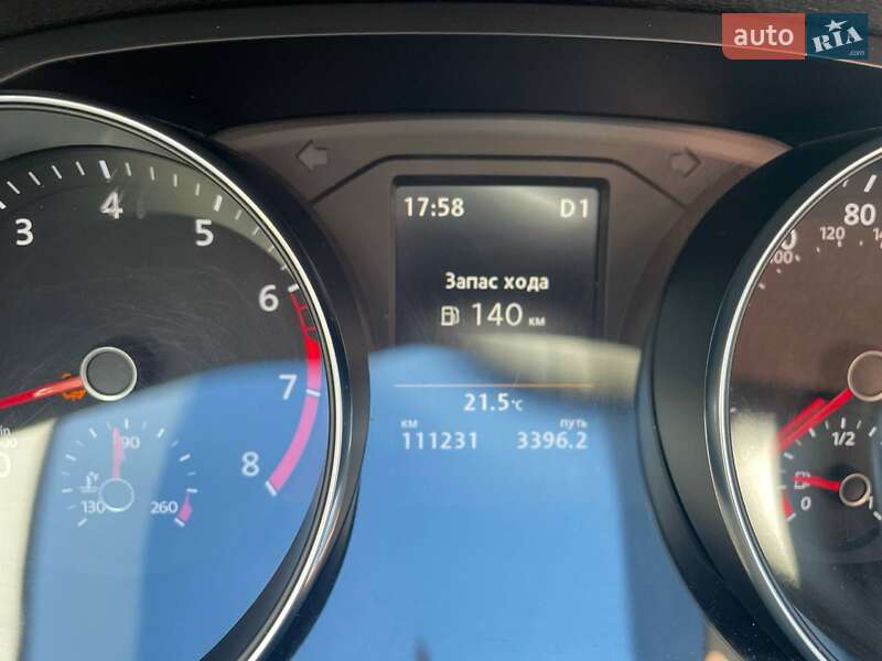 Седан Volkswagen Passat 2015 в Києві