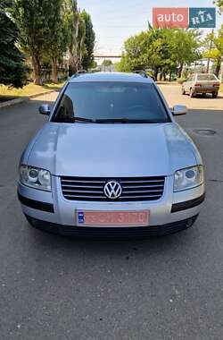 Універсал Volkswagen Passat 2002 в Миколаєві