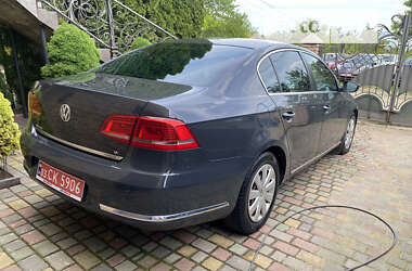 Седан Volkswagen Passat 2014 в Чернівцях