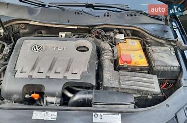Універсал Volkswagen Passat 2011 в 