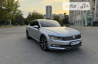 Седан Volkswagen Passat 2017 в 