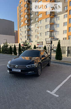 Седан Volkswagen Passat 2017 в Вінниці