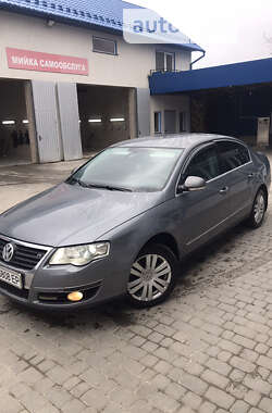 Седан Volkswagen Passat 2006 в Кременці