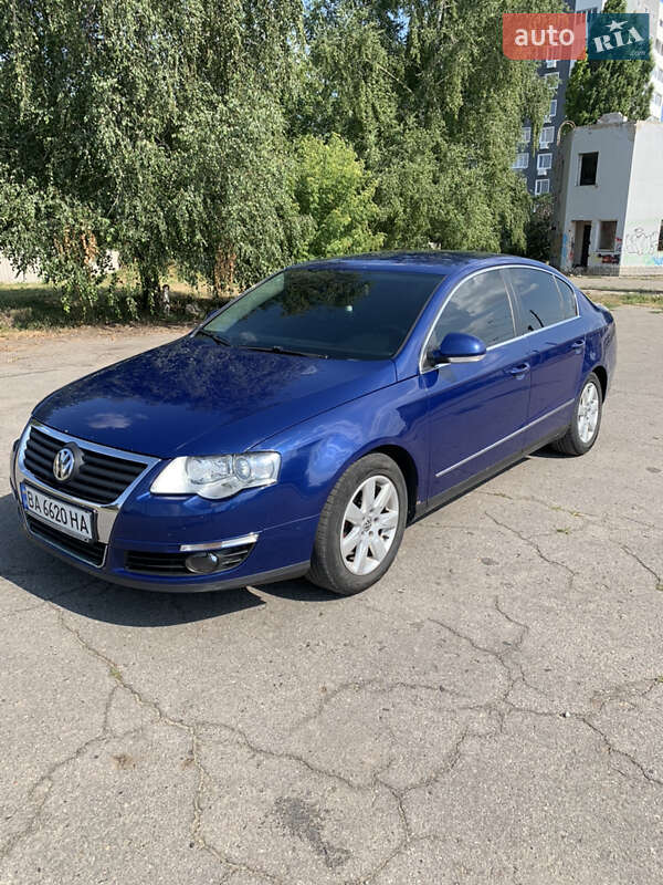 Седан Volkswagen Passat 2005 в Харкові