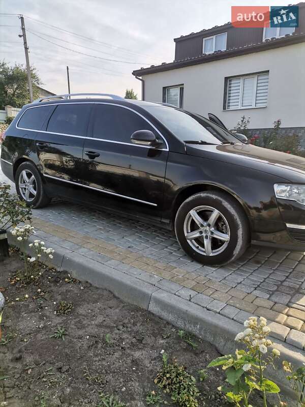 Универсал Volkswagen Passat 2010 в Тернополе