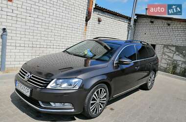 Универсал Volkswagen Passat 2014 в Житомире