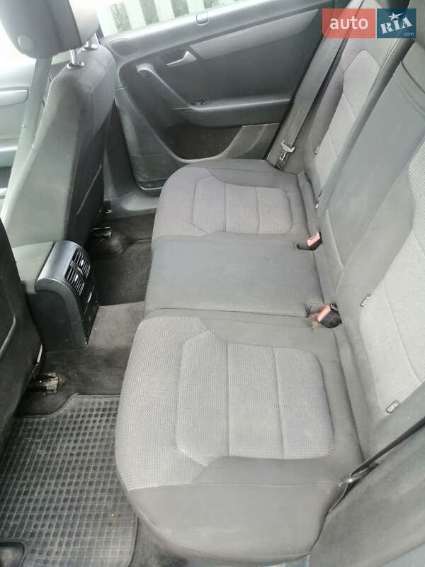 Универсал Volkswagen Passat 2014 в Житомире фото 23 Универсал Volkswagen Passat 2014 в Житомире