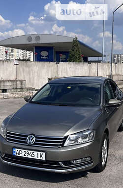 Седан Volkswagen Passat 2012 в Запоріжжі