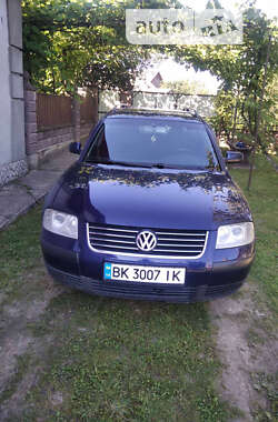 Универсал Volkswagen Passat 2002 в Березному