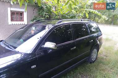 Універсал Volkswagen Passat 1999 в 