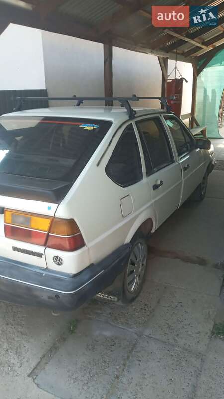 Хэтчбек Volkswagen Passat 1986 в Виноградове