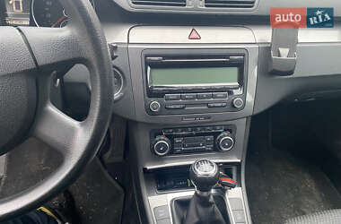 Универсал Volkswagen Passat 2010 в Липовце