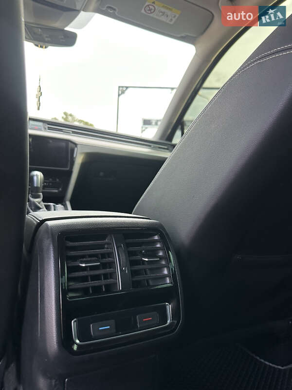 Седан Volkswagen Passat 2020 в Черновцах