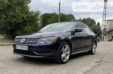 Седан Volkswagen Passat 2014 в Ивано-Франковске