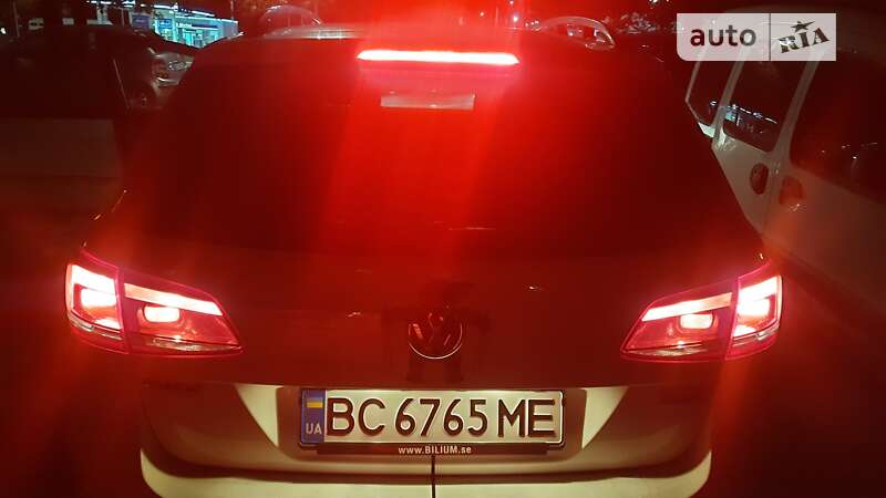 Универсал Volkswagen Passat 2011 в Львове