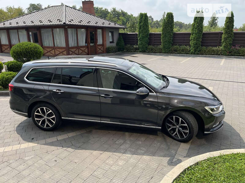 Универсал Volkswagen Passat 2018 в Мукачево
