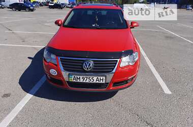 Універсал Volkswagen Passat 2009 в Житомирі