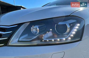 Седан Volkswagen Passat 2012 в 