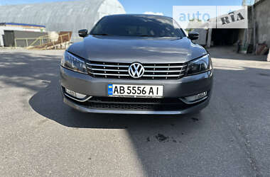 Седан Volkswagen Passat 2012 в Виннице