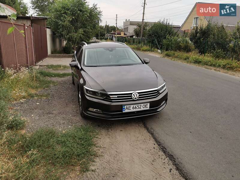 Универсал Volkswagen Passat 2016 в Днепре