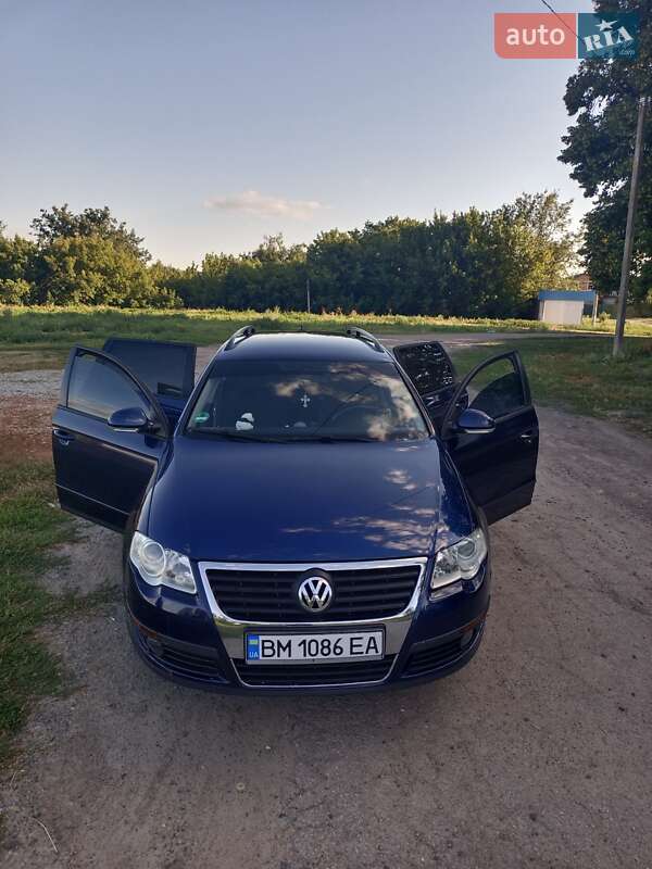 Універсал Volkswagen Passat 2006 в Ромнах