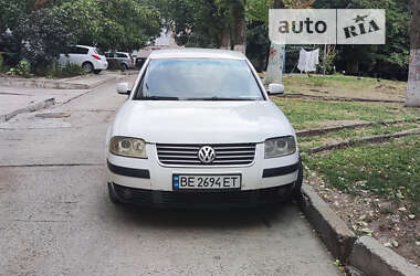 Седан Volkswagen Passat 2002 в Южноукраинске