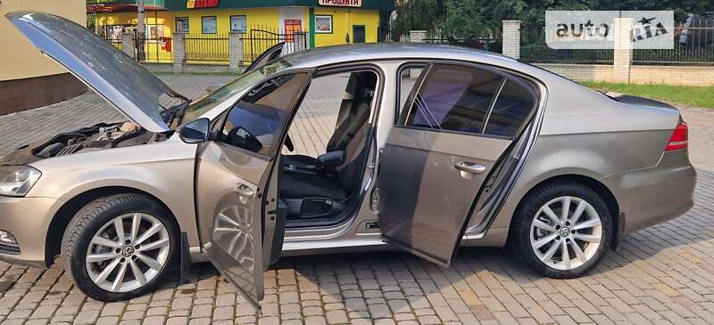 Седан Volkswagen Passat 2012 в Тернополе фото 16 Седан Volkswagen Passat 2012 в Тернополе