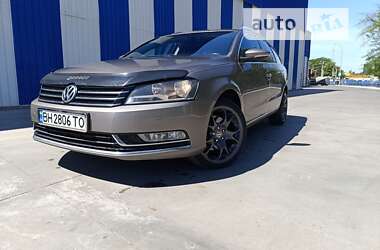 Универсал Volkswagen Passat 2011 в Одессе