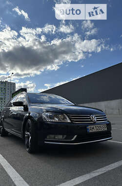 Універсал Volkswagen Passat 2014 в Києві