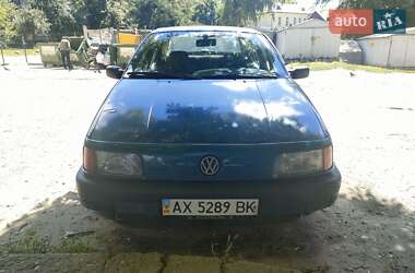 Седан Volkswagen Passat 1988 в Харькове