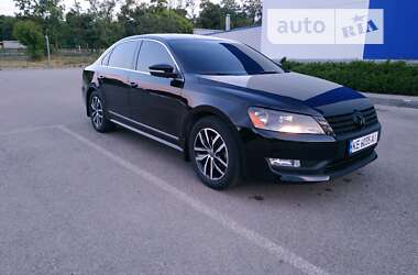 Седан Volkswagen Passat 2014 в Дніпрі