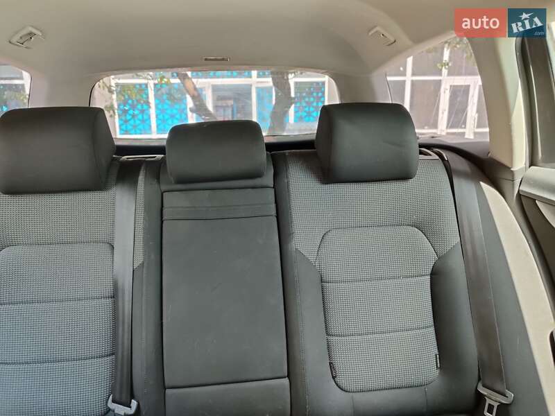 Універсал Volkswagen Passat 2012 в Києві