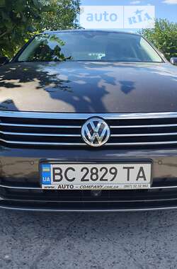 Універсал Volkswagen Passat 2017 в Самборі