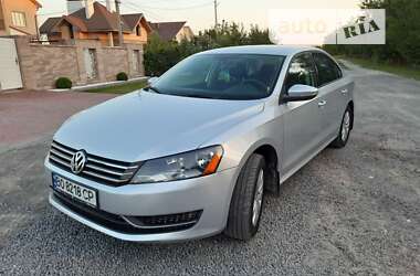 Седан Volkswagen Passat 2012 в Хмельницькому