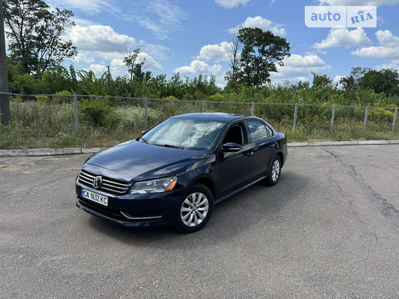 Седан Volkswagen Passat 2012 в Черкасах