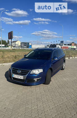 Универсал Volkswagen Passat 2010 в Киеве