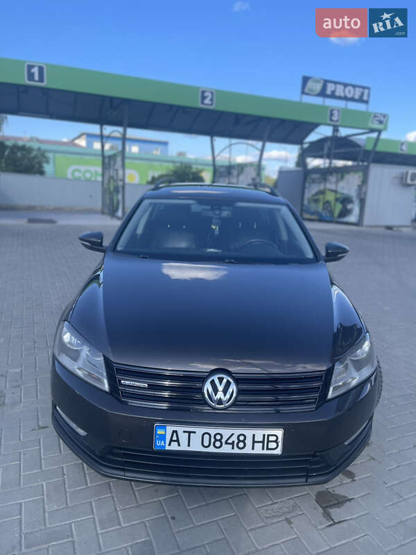 Универсал Volkswagen Passat 2012 в Ивано-Франковске