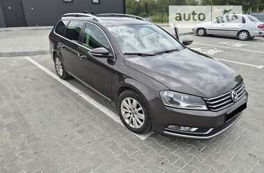 Універсал Volkswagen Passat 2012 в Стрию