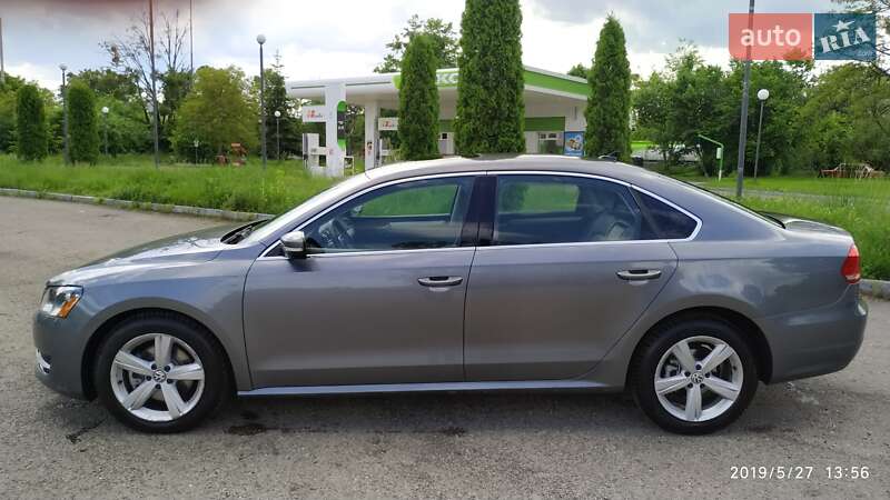 Седан Volkswagen Passat 2012 в Стрые