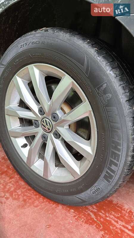 Универсал Volkswagen Passat 2015 в Украинке