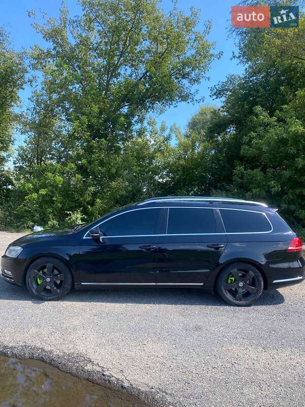 Универсал Volkswagen Passat 2012 в Стрые