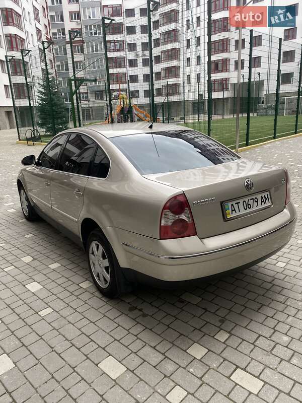 Седан Volkswagen Passat 2003 в Ивано-Франковске