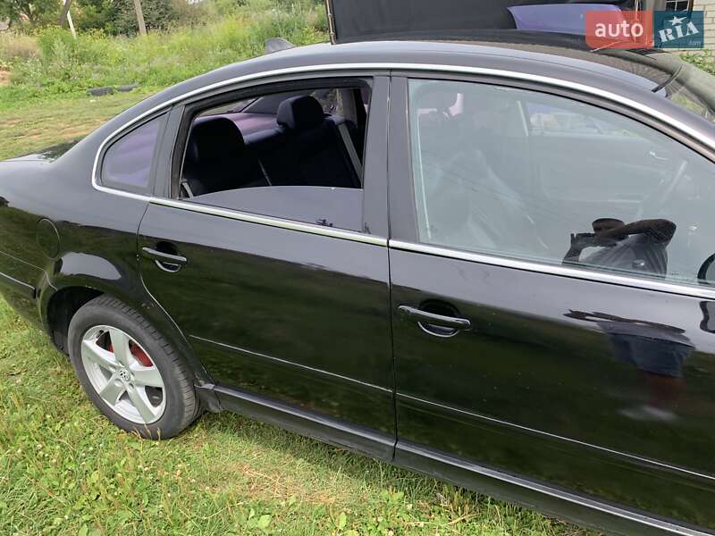 Седан Volkswagen Passat 2001 в Мостиске