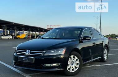 Седан Volkswagen Passat 2011 в Киеве