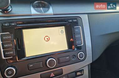Универсал Volkswagen Passat 2012 в 