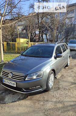 Универсал Volkswagen Passat 2013 в Ивано-Франковске